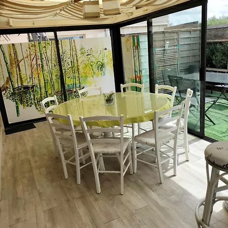 Проживание в семье Chambre Chez Nous A La Campagne *